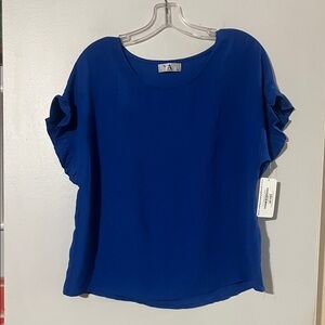 AZ Fiona flounce top. Ruffle sleeve size L/XL NWT